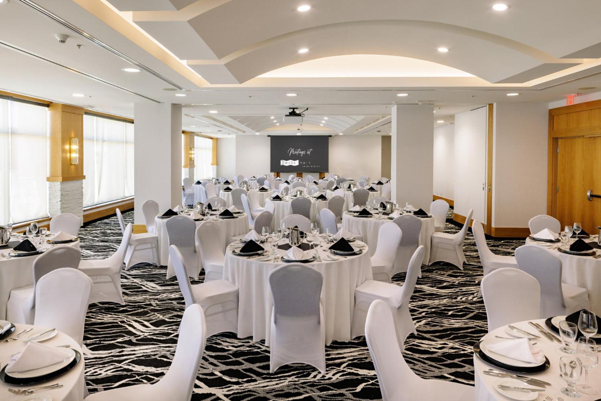Watermark Beach Resort Osoyoos Ngoại thất bức ảnh